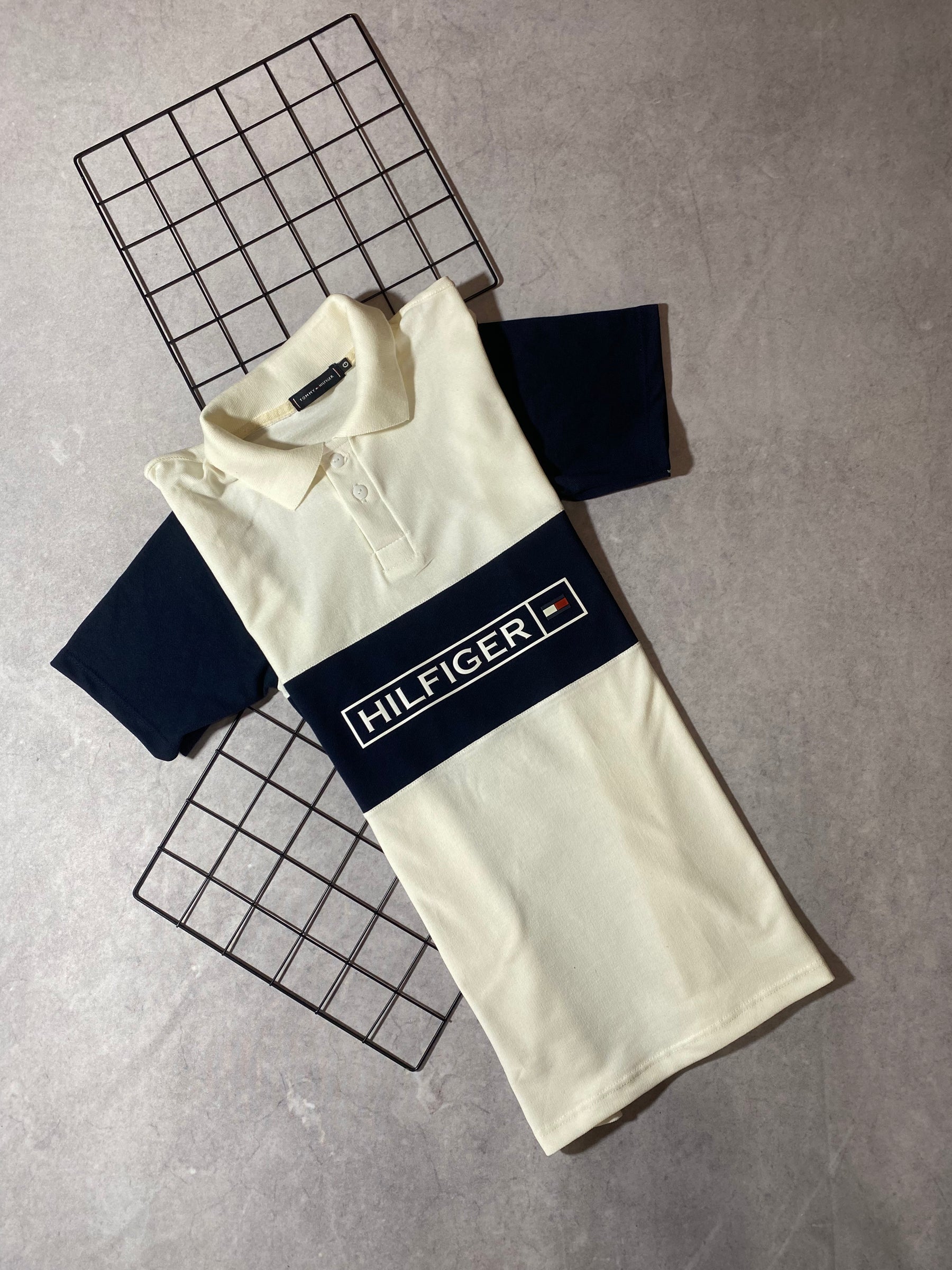 Polo Tommy Faixada Branca