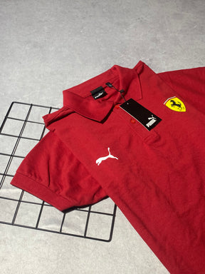 Polo Ferrari vermelha